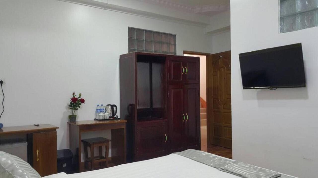 Golden Palace Hotel Hpa-an Ngoại thất bức ảnh