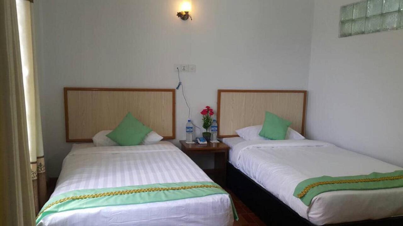 Golden Palace Hotel Hpa-an Ngoại thất bức ảnh